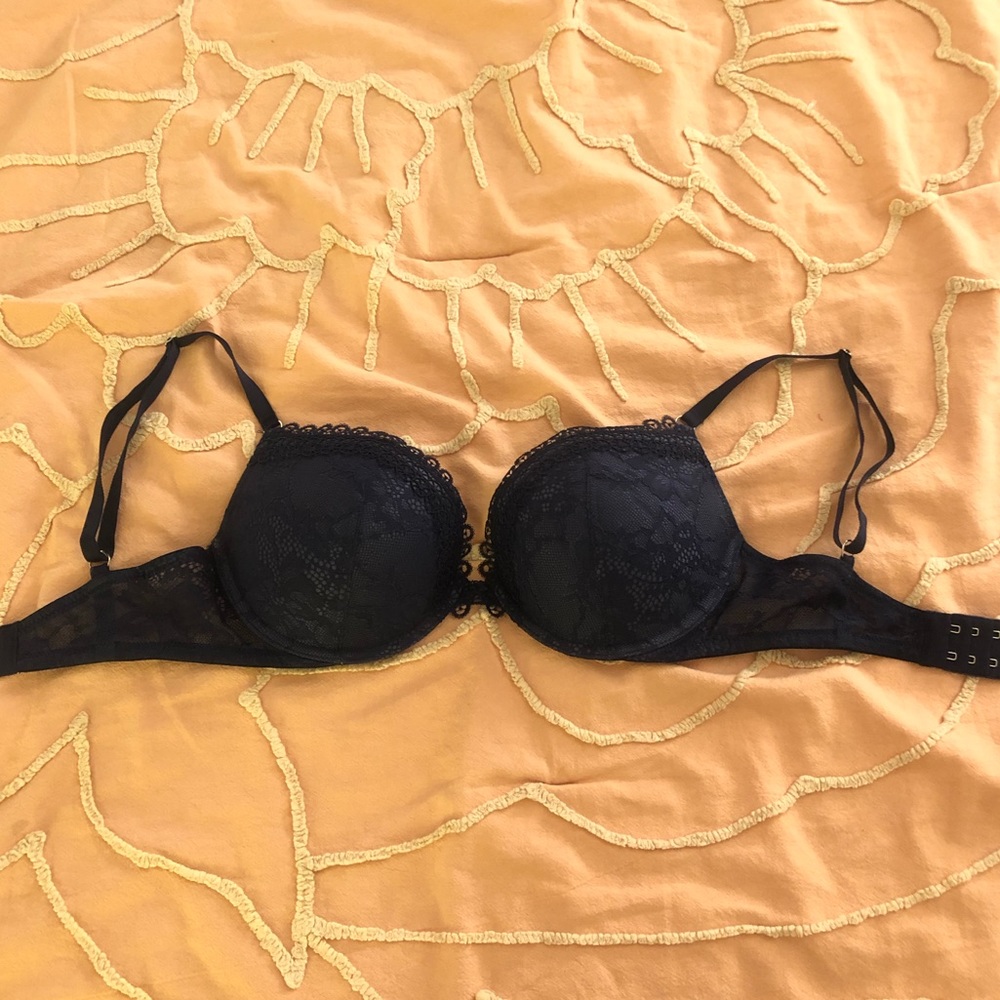 Victoria’s Secret Bombshell navy blue lace bra